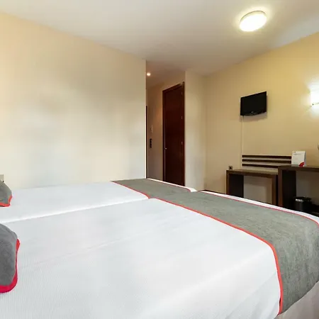 Oyo Francabel Hotel 3*
